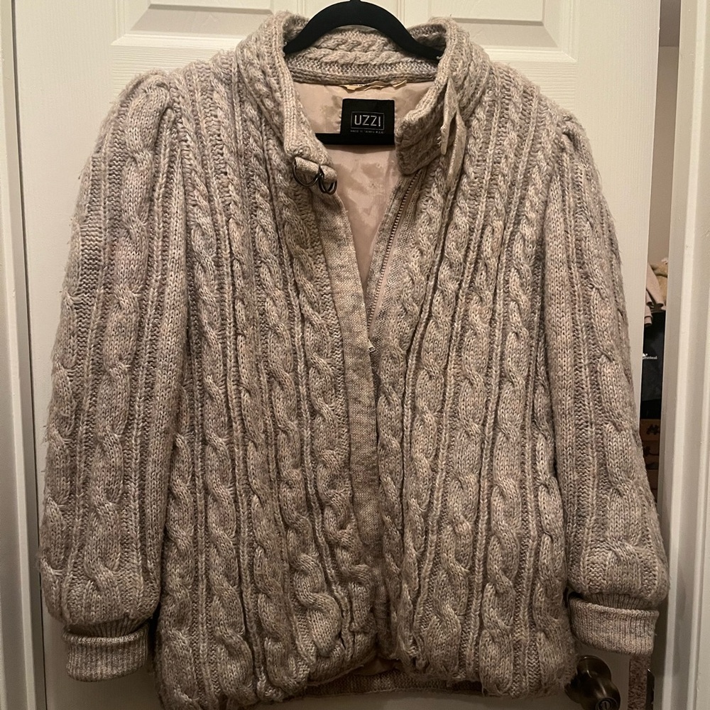 Uzzi VTG Women's Cream Cable Knit Jacket